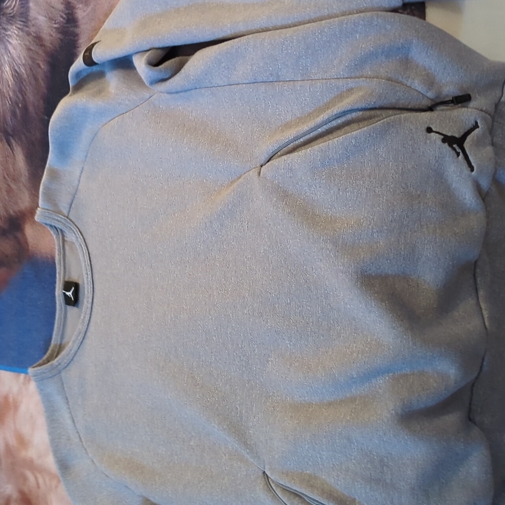 Jordan pullover